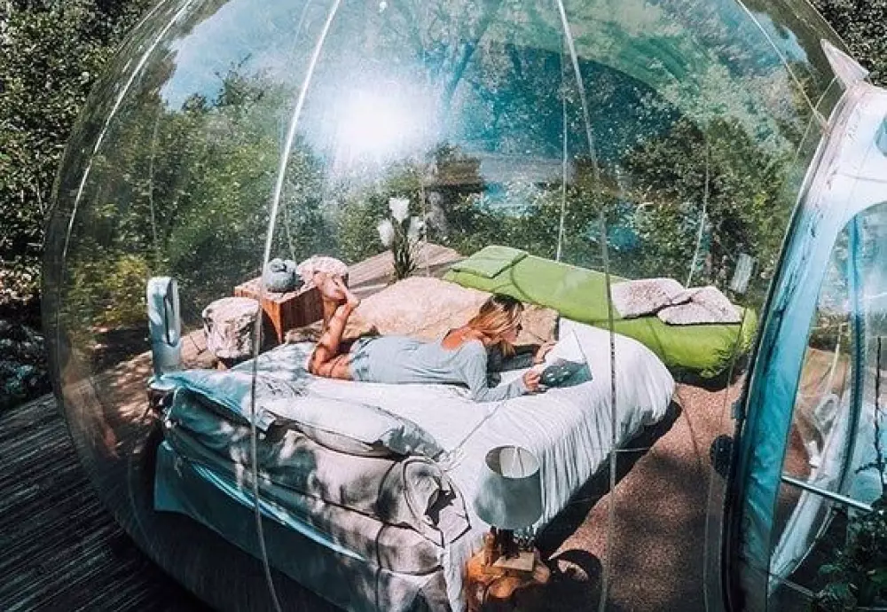 inflated bubble tent